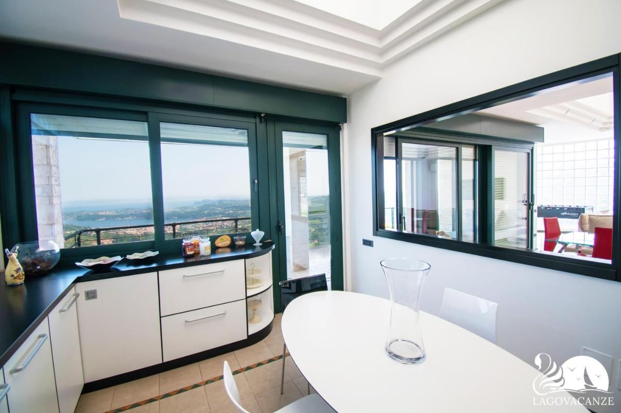 Villa Livia Luxury Roe ภายนอก รูปภาพ