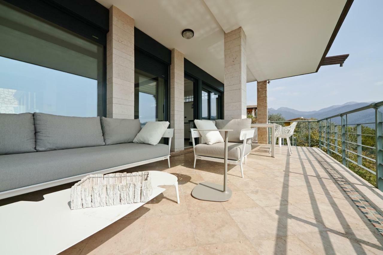 Villa Livia Luxury Roe ภายนอก รูปภาพ