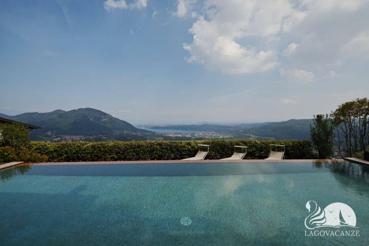 Villa Livia Luxury Roe ภายนอก รูปภาพ